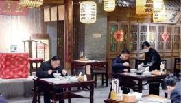 拼了！為了復(fù)工！干部帶頭吃喝！130多位縣市長“扎堆”直播！
