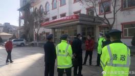 交警查獲多起“百噸王”！約談裝載單位賽馬水泥廠！