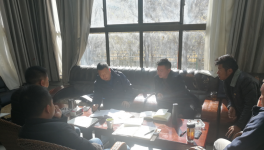 華新水泥廠采石點爆破作業(yè)導(dǎo)致房屋受損！